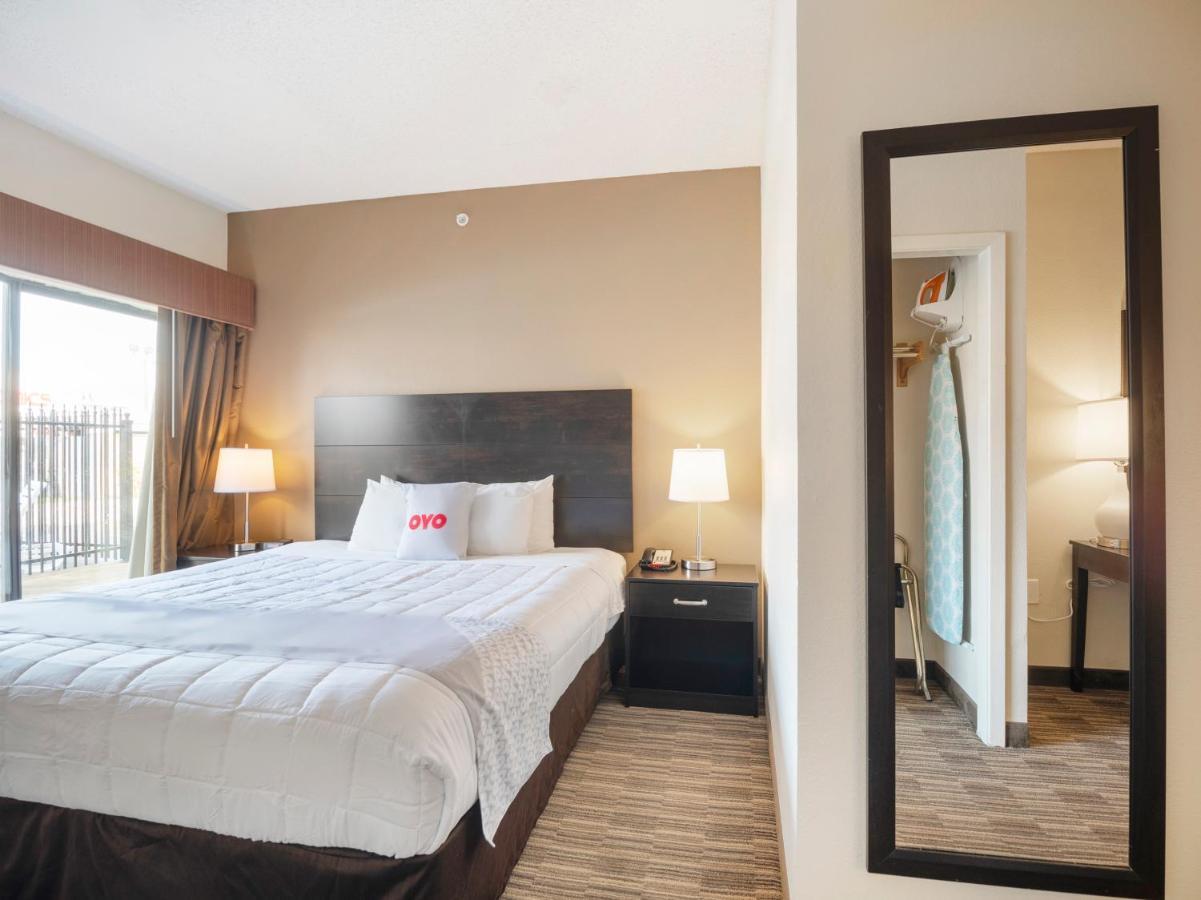 Hotel Baymont By Wyndham Houston North Zewnętrze zdjęcie